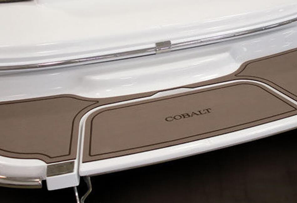 22.8 ft Cobalt 220W photo highlight 2