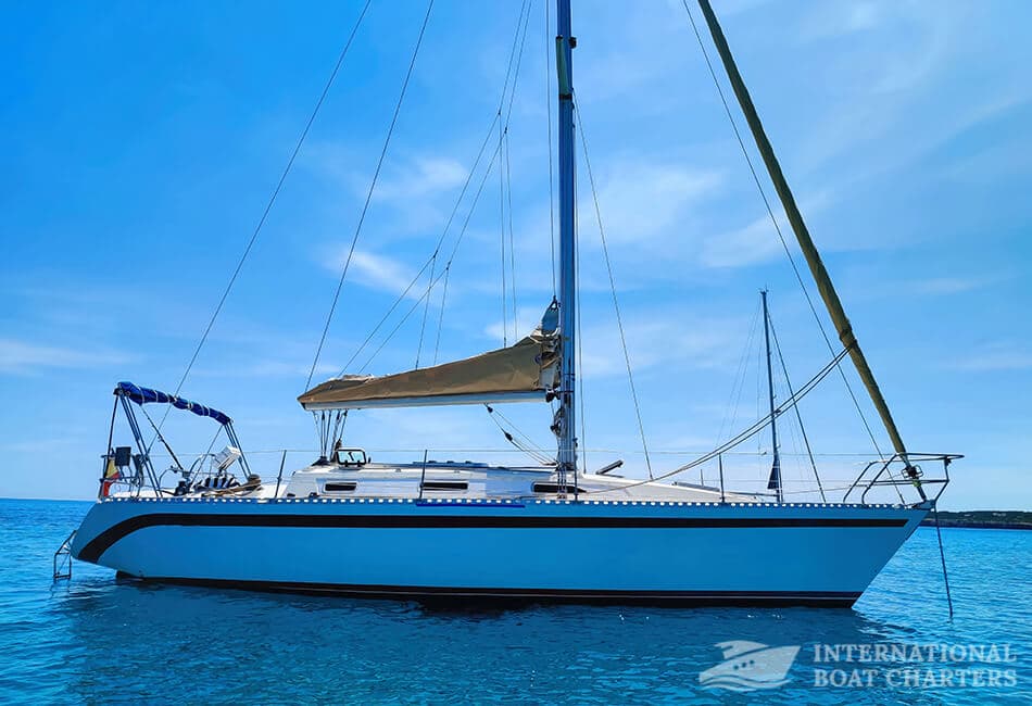 36ft/11m Furia 37 Sailboat available for charter