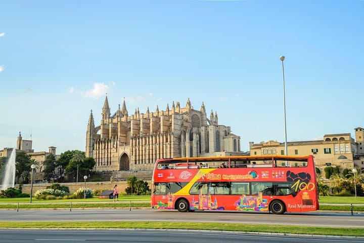 Palma de Mallorca Hop-On Hop-Off Bus Tour with Optional Boat in Mallorca