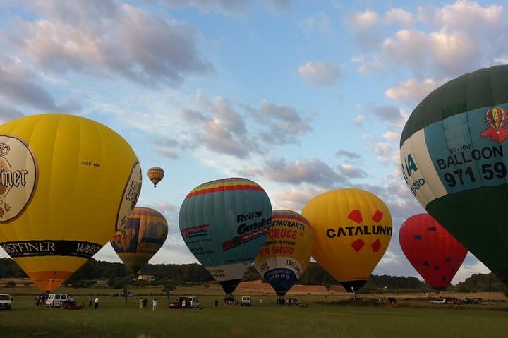 Half-day Balloon Tour in Majorca in Mallorca