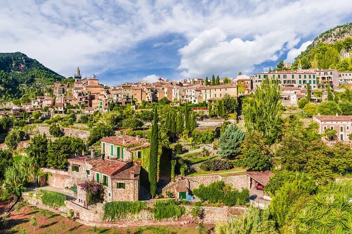 Palma de Mallorca Shore Excursion: Private Tour of Valldemossa, Soller and Serra de Tramuntana gallery photo 5