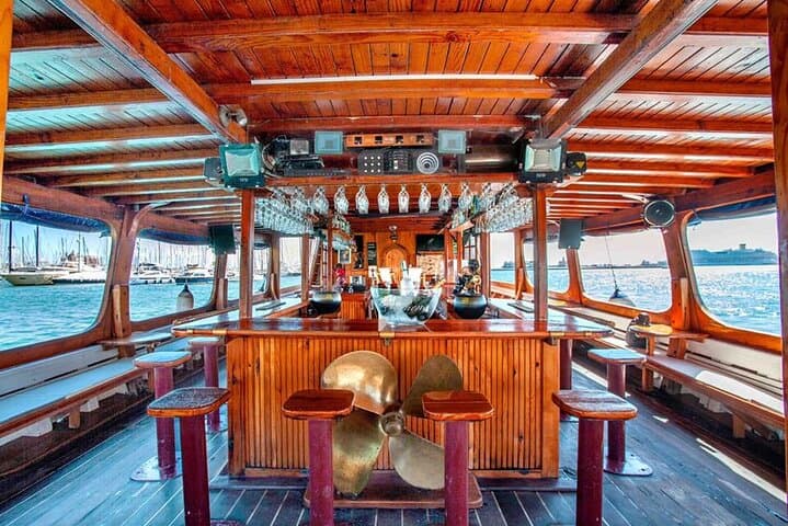 Sail & Party Barca Samba Music & Fun on a boat Mallorca gallery photo 5