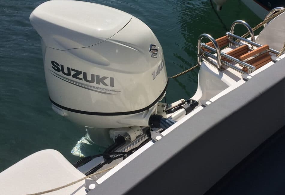 19.6 ft Pacific Craft 625O photo highlight 2