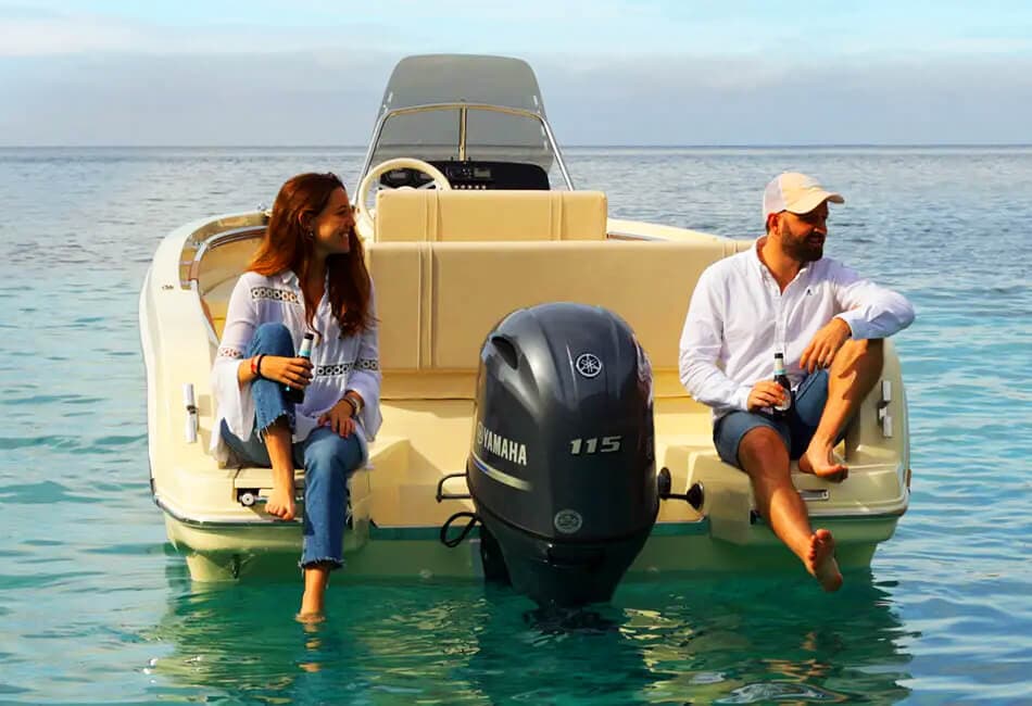 19 Ft Invictus FX 190 Motorboat (with License) photo highlight 2