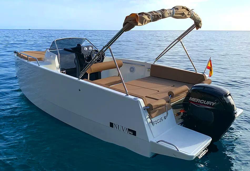 19 Ft Nuva M6 Open Luxury Powerboat (with License) photo highlight 2