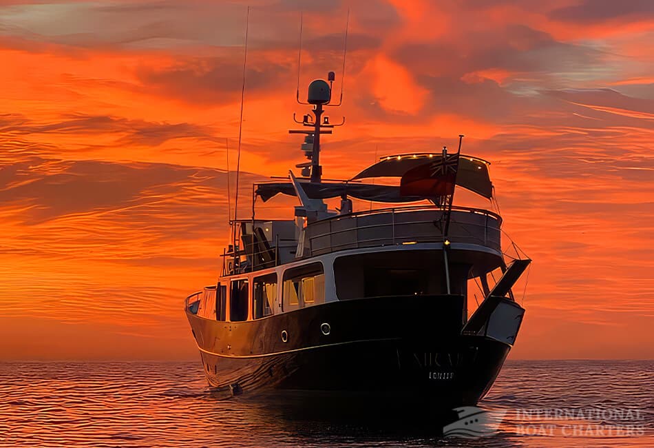 73.8ft/22.5m Berwick Fairmile 73 Classic Flybridge Boat photo highlight 10