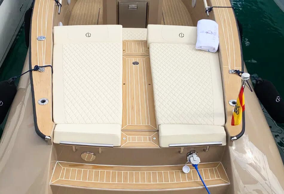 26 Ft Lilybaeum 25 Powerboat (with License) photo highlight 3