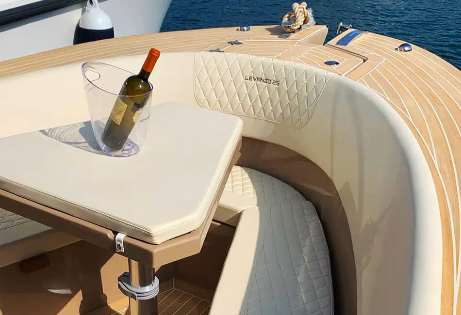 26 Ft Lilybaeum 25 Powerboat (with License) photo highlight 2