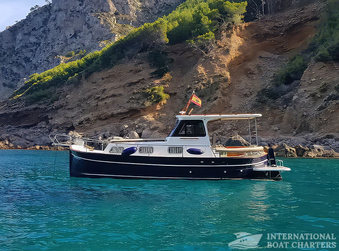 26-Foot Majoni Motorboat photo highlight 9