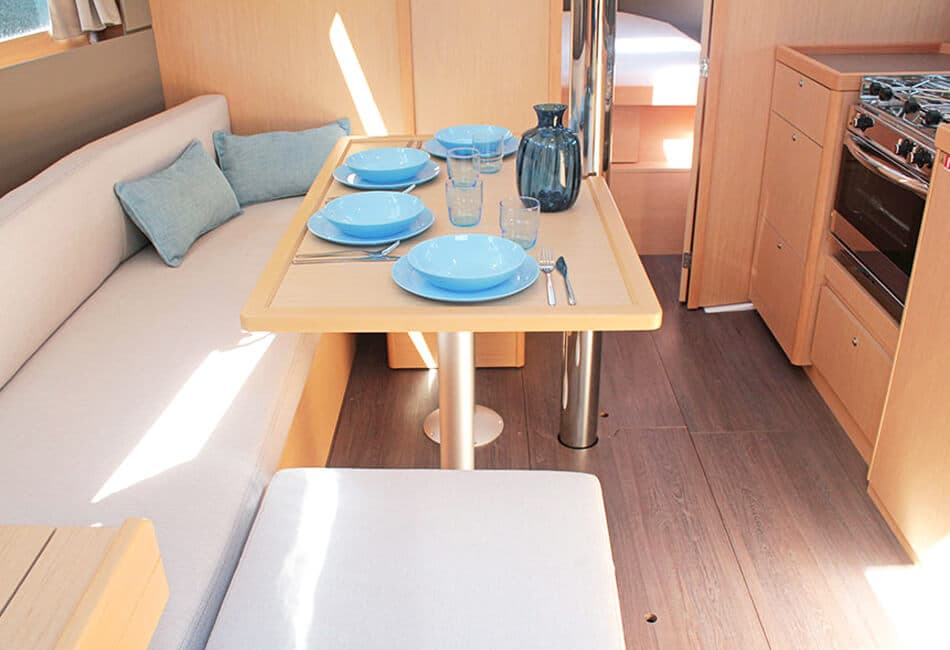 38 ft Oceanis Ocean photo highlight 9
