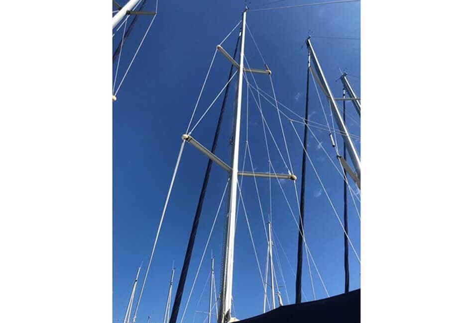 38.8 Ft Oceanis 40 Sailing Yacht XCH-2011 photo highlight 12