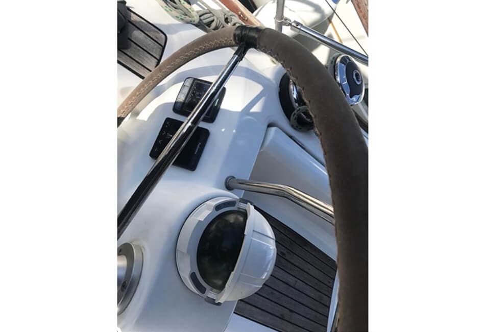 38.8 Ft Oceanis 40 Sailing Yacht XCH-2011 photo highlight 14