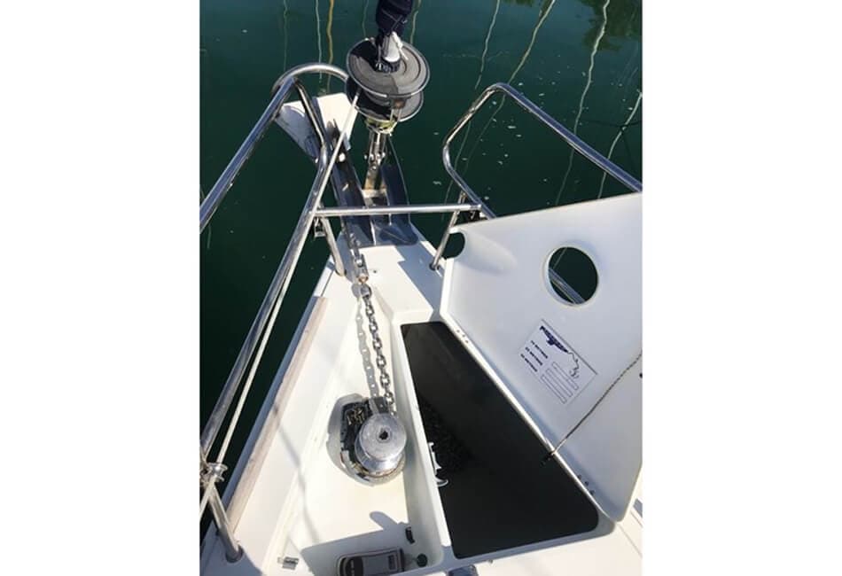 38.8 Ft Oceanis 40 Sailing Yacht XCH-2011 photo highlight 16