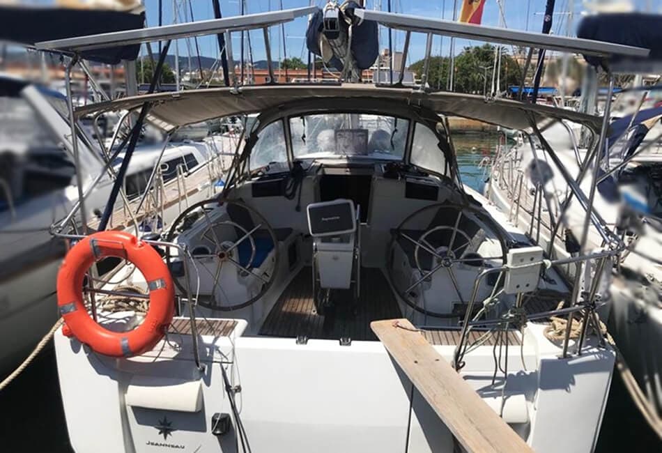 40.5 Ft Sun Odyssey 409 CA-2011 photo highlight 1