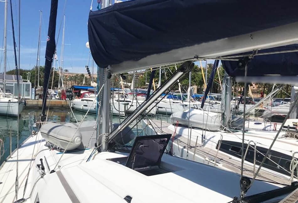 40.5 Ft Sun Odyssey 409 CA-2011 photo highlight 8