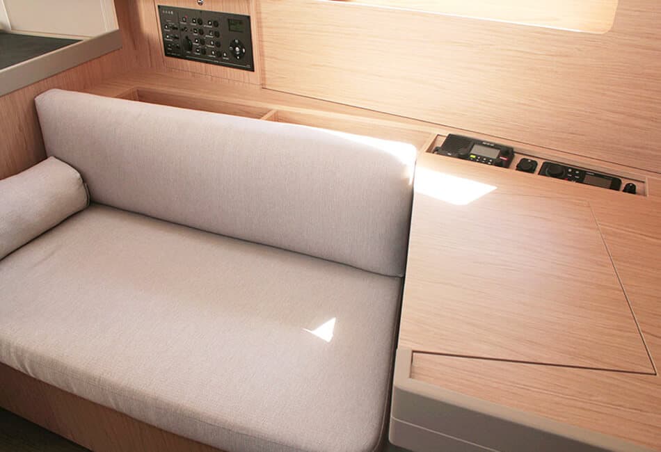 41.1 ft Oceanis Ibiza photo highlight 6