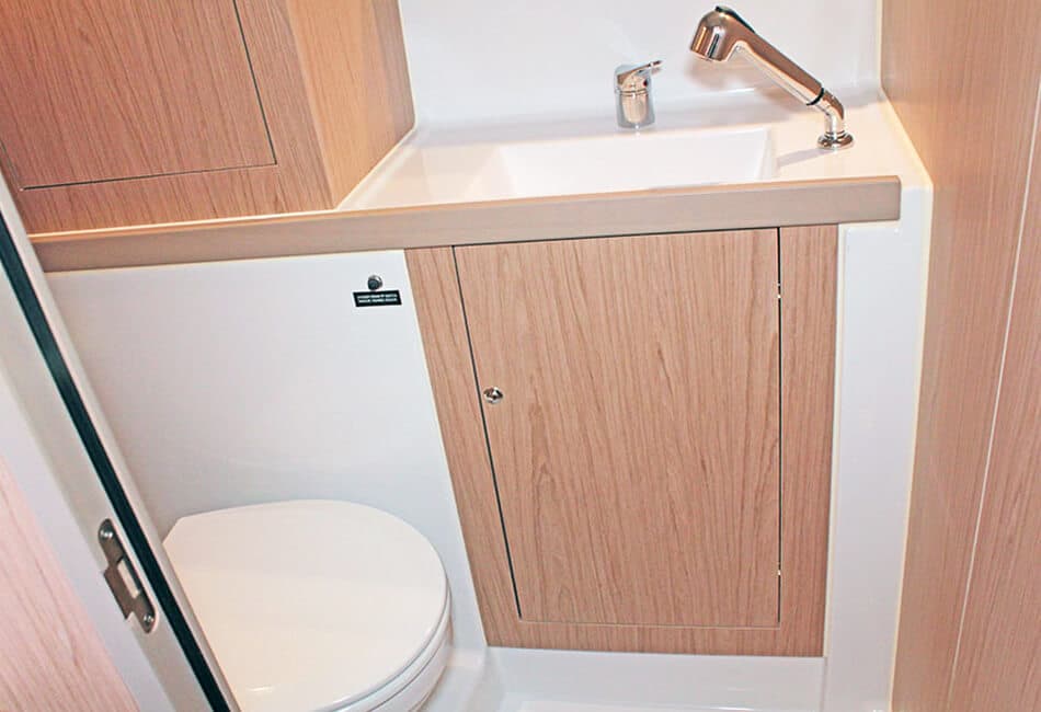 41.1 ft Oceanis Ibiza photo highlight 4