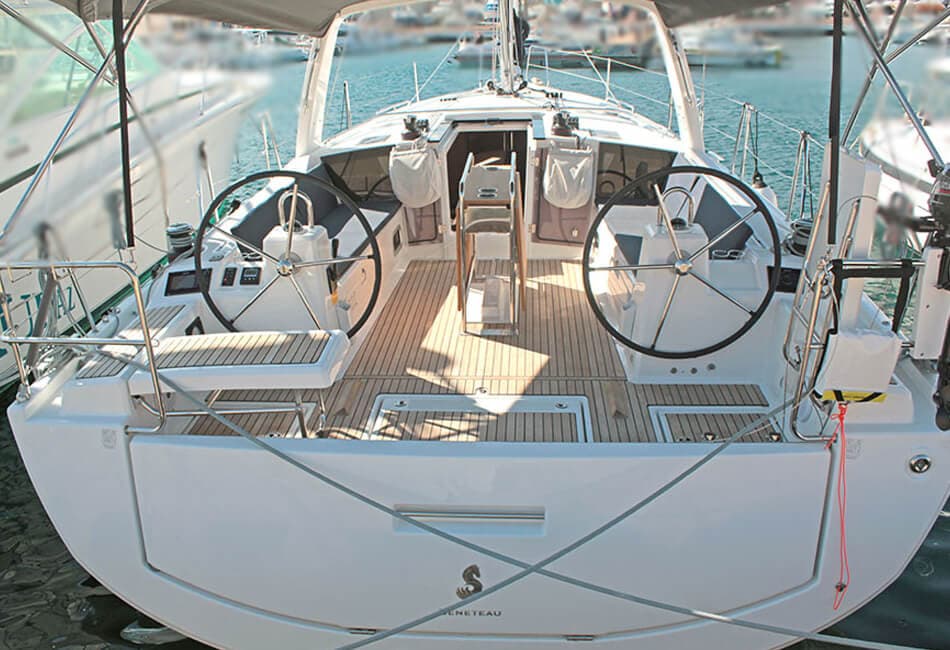 41.1 ft Oceanis Ibiza photo highlight 16