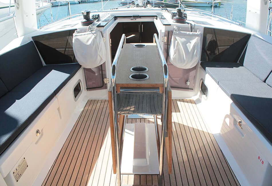 41.1 ft Oceanis Ibiza photo highlight 14