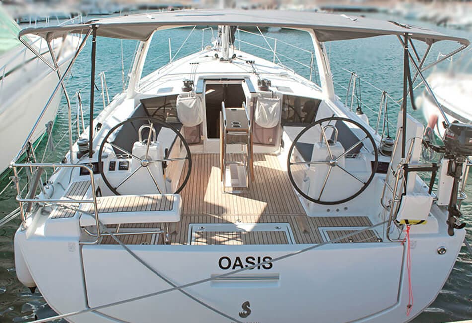41.1 ft Oceanis Oasis photo highlight 1