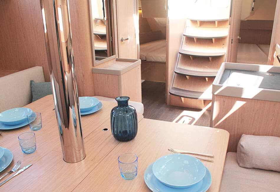 41.1 ft Oceanis Oasis photo highlight 10
