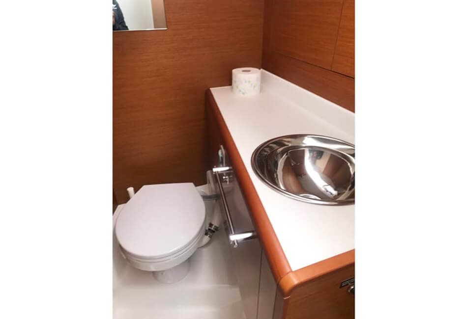 41.9 Ft Sun Odyssey 419 LI-2019 photo highlight 4