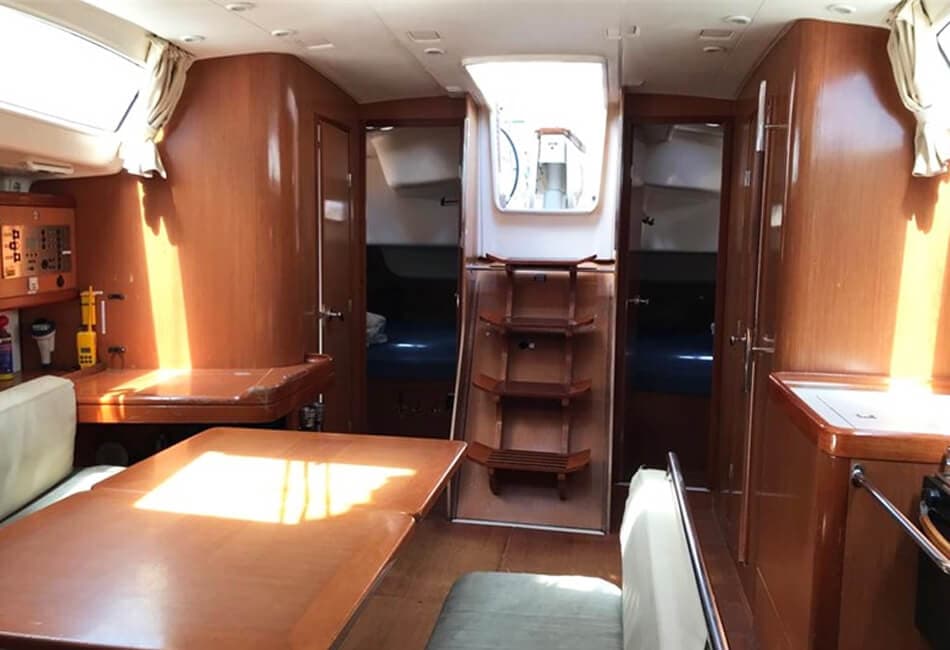 43 Ft Oceanis Sailing Yacht AXS-2008 photo highlight 18