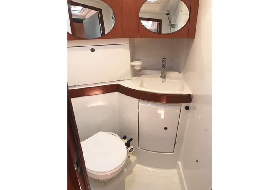 43 Ft Oceanis 43 Beneteau AXC-2007 photo highlight 5