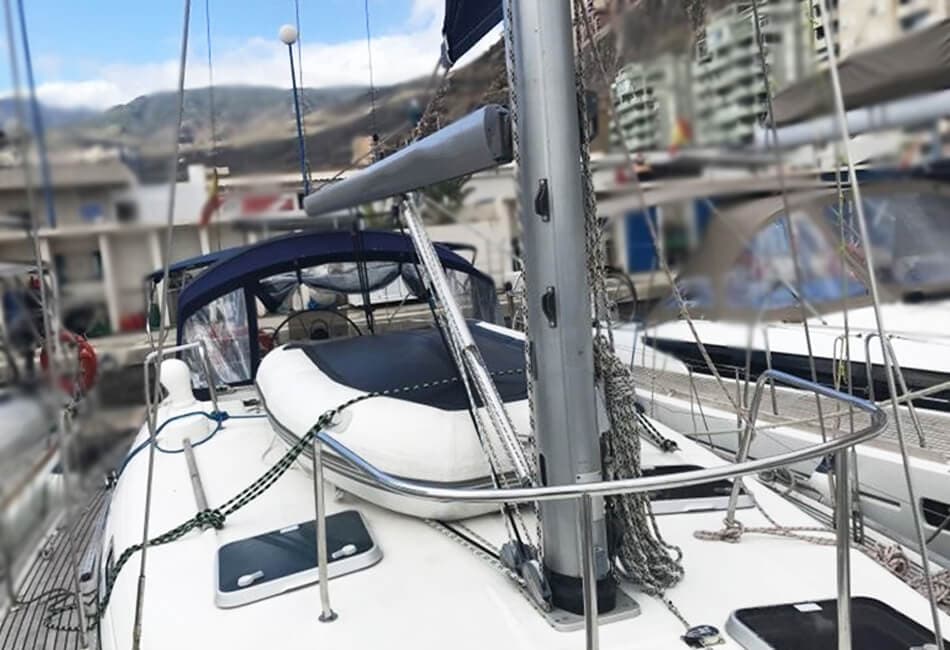 44.9 Ft Beneteau Oceanis 461 XP-2000 photo highlight 1