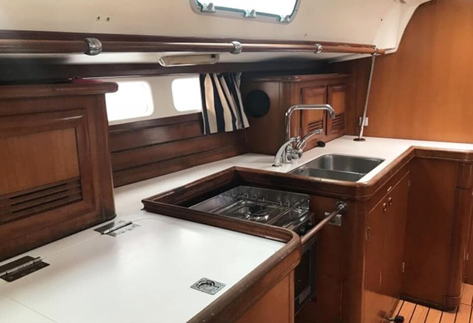 44.9 Ft Beneteau Oceanis 461 XP-2000 photo highlight 6
