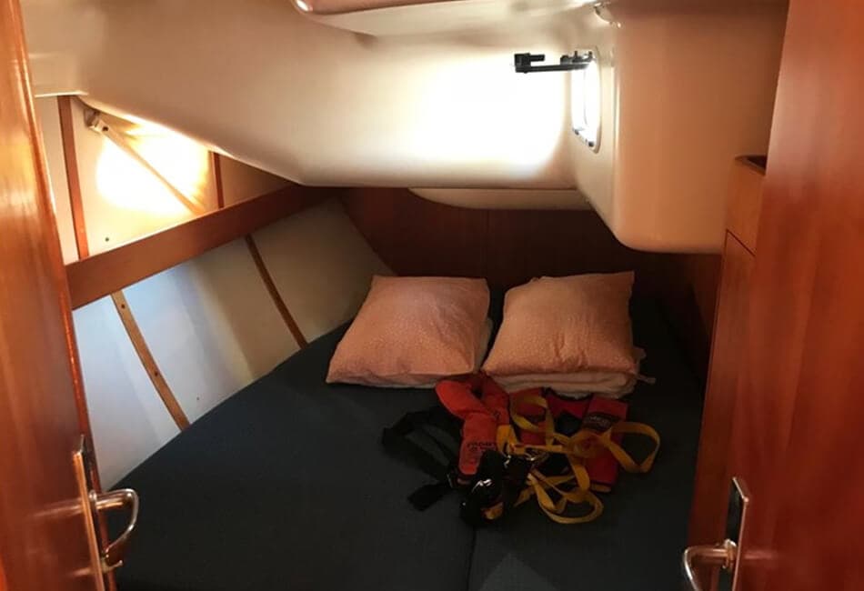 44 Ft Elan Impression 434 (2006) PC-2006 photo highlight 5