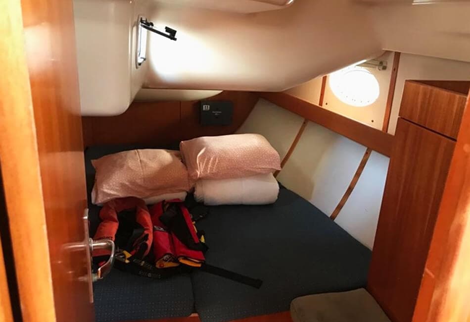 44 Ft Elan Impression 434 (2006) PC-2006 photo highlight 7
