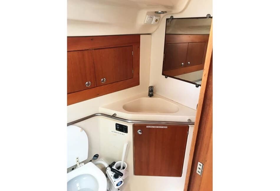 44 Ft Elan Impression 434 XC-2005 photo highlight 20