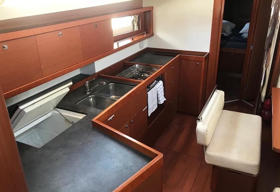 45.4 Ft Beneteau Oceanis 45 GT-2015 photo highlight 11