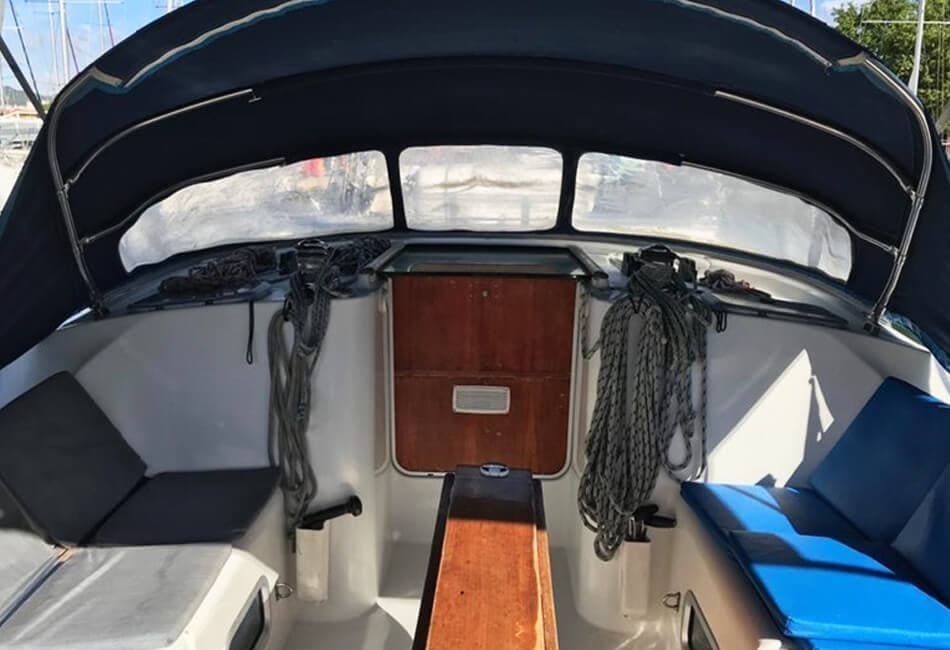 46.4 Ft Oceanis 473 Beneteau XS-2002 photo highlight 2
