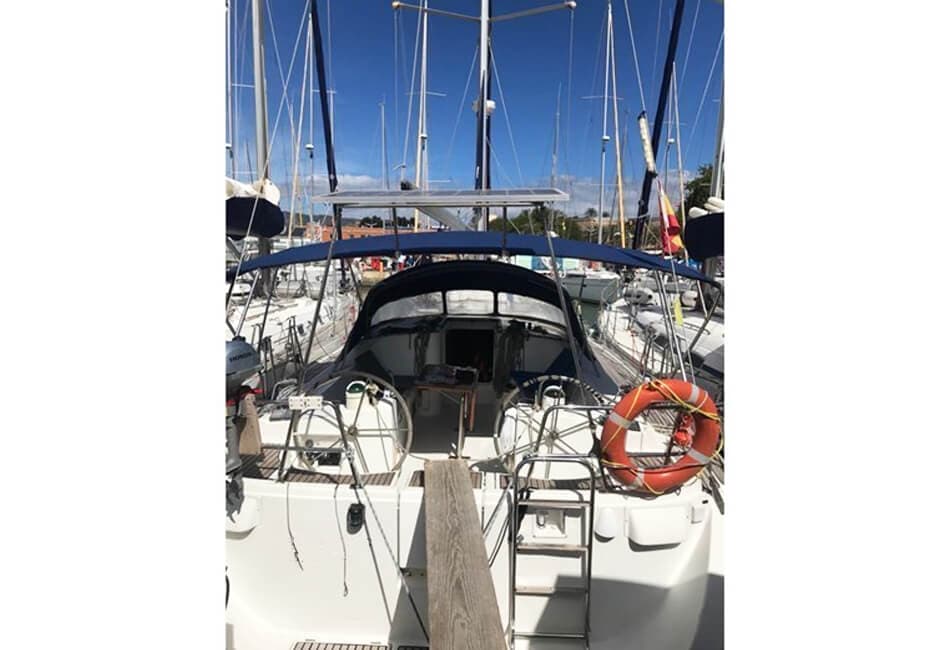 46.4 Ft Oceanis 473 Beneteau XS-2002 photo highlight 14