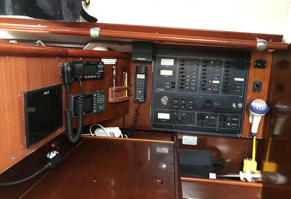 49.2 Ft Beneteau 50 (1997) MA-1997 photo highlight 9