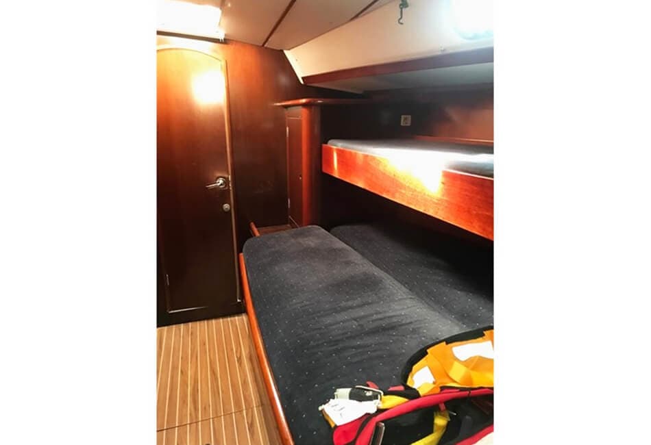 49.2 Ft Beneteau 50 (1997) MA-1997 photo highlight 5