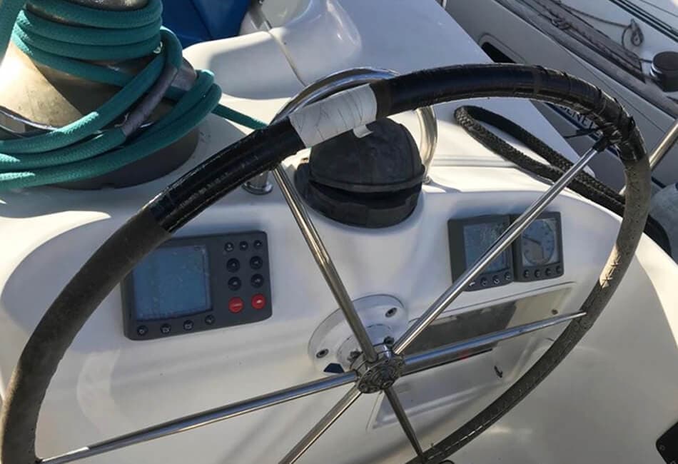 49.2 Ft Beneteau 50 (1997) MA-1997 photo highlight 14