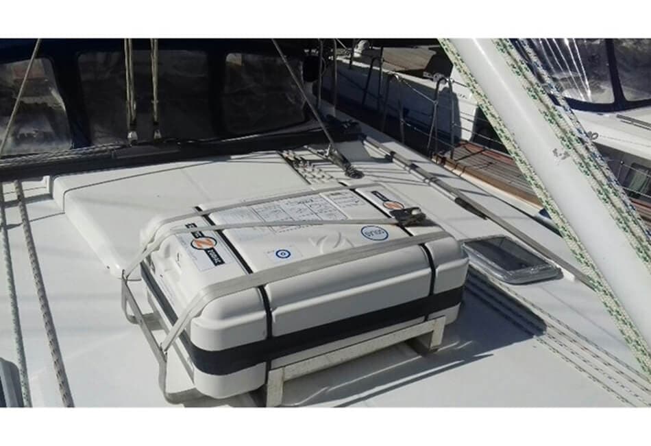 50.8 Ft Beneteau 50 BI-2004 photo highlight 10