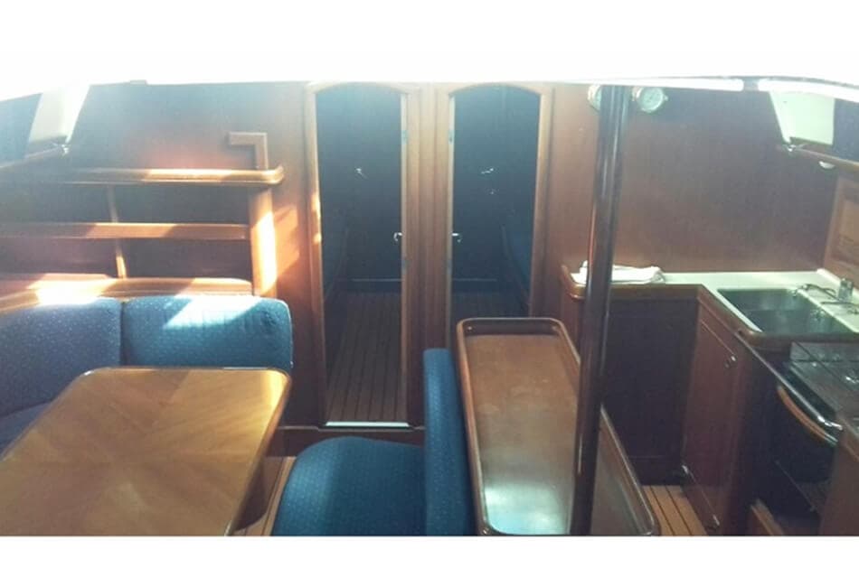 50.8 Ft Beneteau 50 BI-2004 photo highlight 9