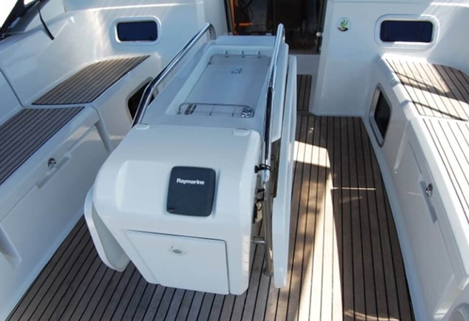 51.7 Ft Sun Odyssey 519 CH-2016 photo highlight 33
