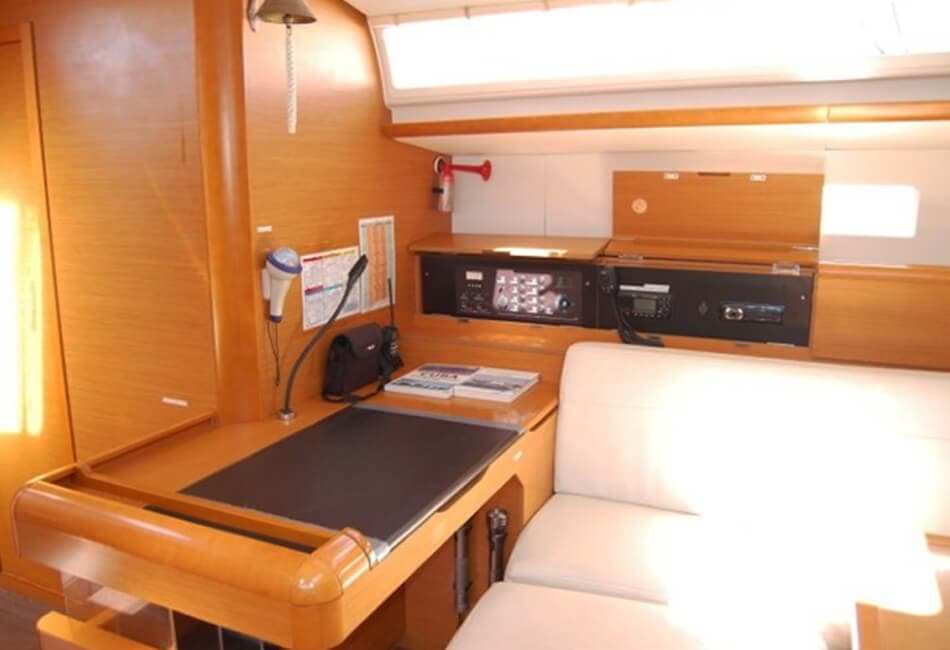 51.7 Ft Sun Odyssey 519 CH-2016 photo highlight 12