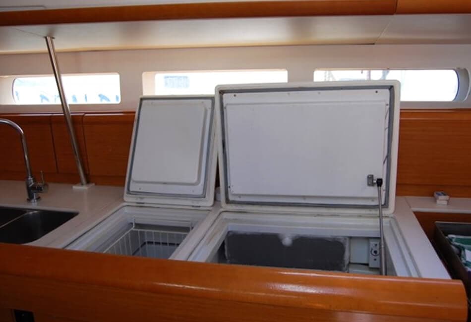 51.7 Ft Sun Odyssey 519 CH-2016 photo highlight 16