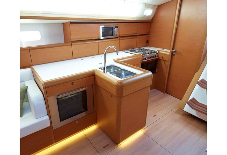 51.7 Ft Sun Odyssey 519 PA-2019 photo highlight 11