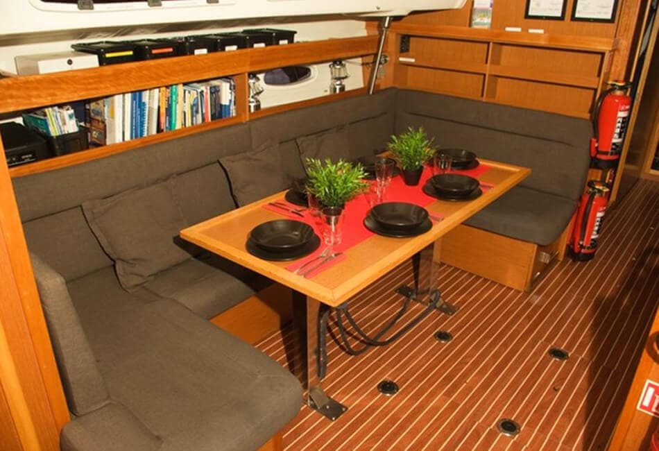 51 Ft Bavaria Sailing Yacht HO-2009 photo highlight 6