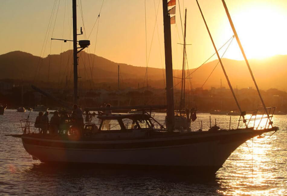 52.4 Ft Vintage Sailing Yacht photo highlight 26