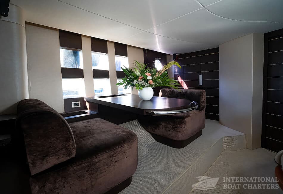 68.9ft/21m AZIMUT 68S Luxury Yacht photo highlight 8