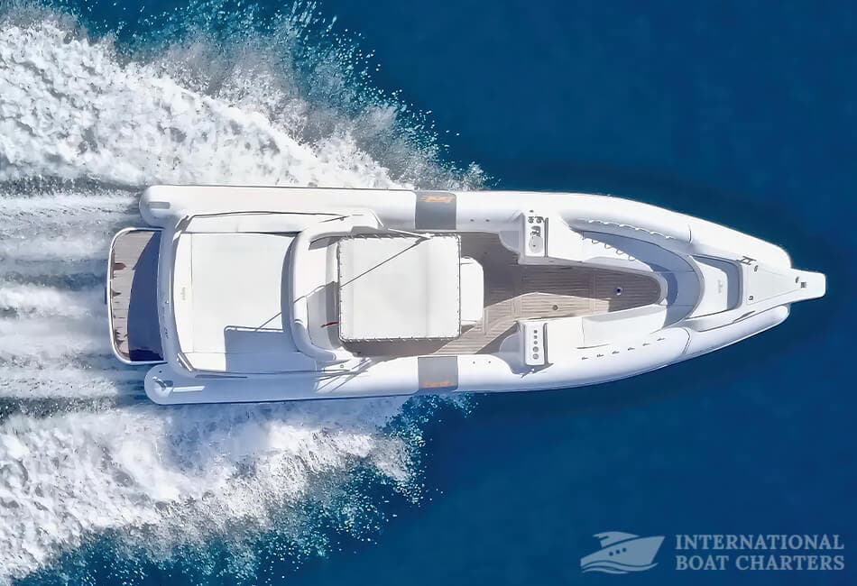 10m/32.8ft Bat 996 Open Powerboat photo highlight 1