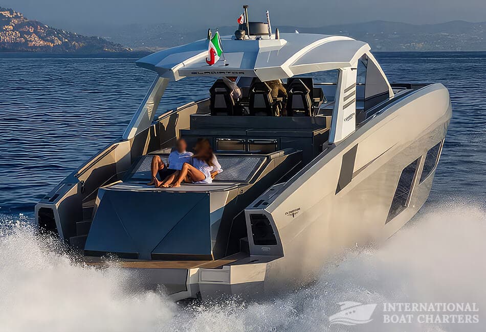 63.5ft/19.35m Canados Gladiator 631 Luxury Yacht photo highlight 10